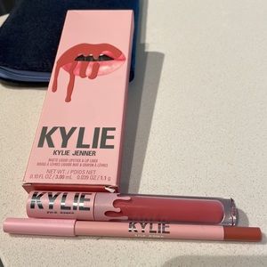 Kylie cosmetics matte lip kit snow way baby #302